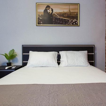 Cozy Studio In The City Center - Mykoly Khvylovoho Str 5-1 Charkiv Esterno foto