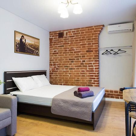 Cozy Studio In The City Center - Mykoly Khvylovoho Str 5-1 Charkiv Esterno foto