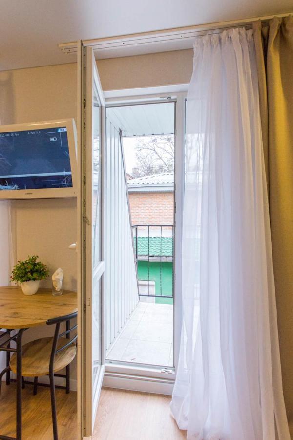 Cozy Studio In The City Center - Mykoly Khvylovoho Str 5-1 Charkiv Esterno foto
