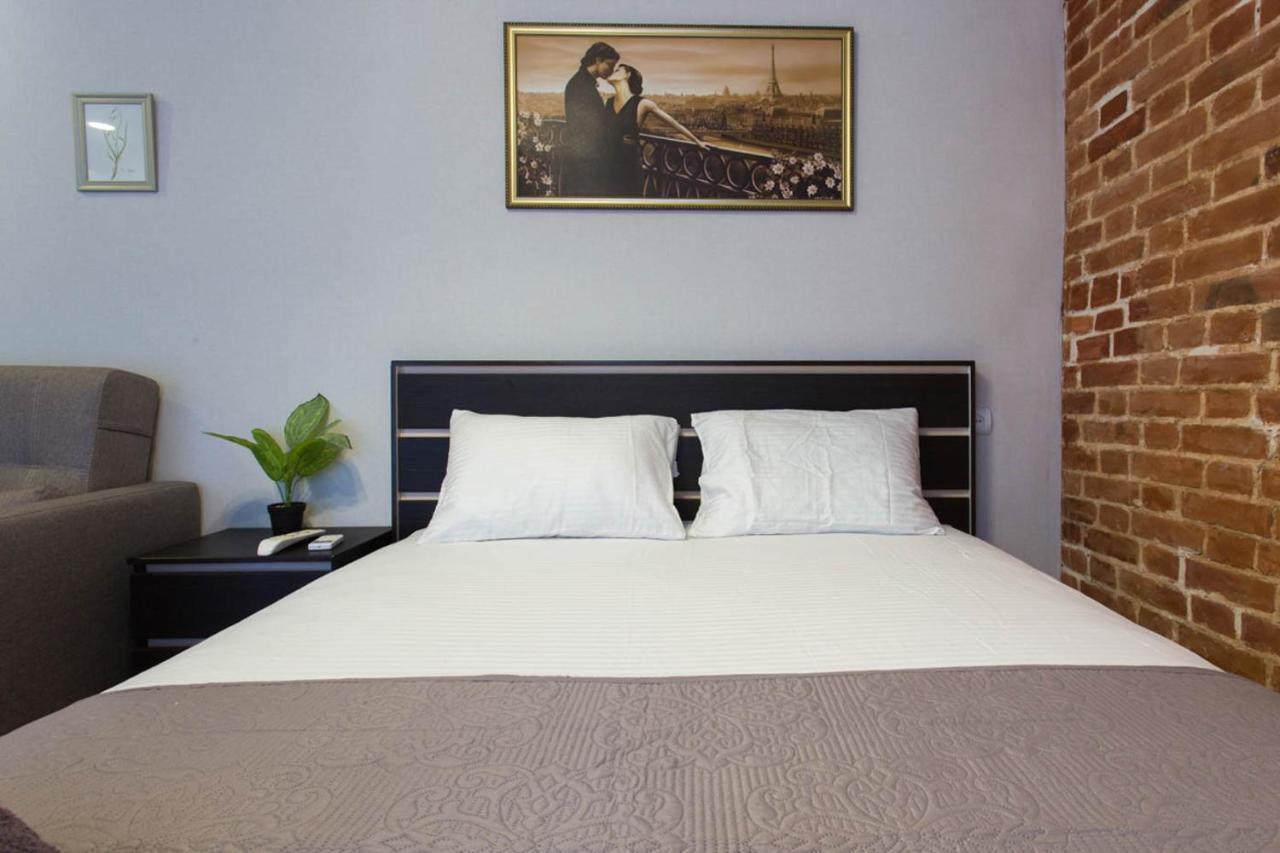 Cozy Studio In The City Center - Mykoly Khvylovoho Str 5-1 Charkiv Esterno foto